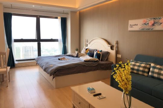 一屋一世界公寓(世纪大道分店)