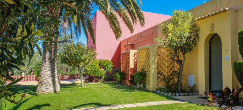 科利纳乡村酒店(Colina Village)图片