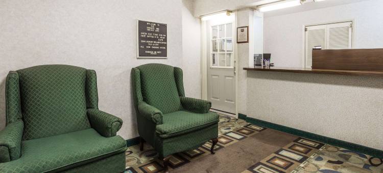 秘鲁骑士酒店(Knights Inn Peru)图片