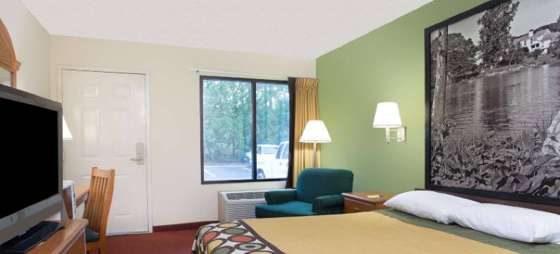 拉沃尼亚速8酒店(Super 8 by Wyndham Lavonia)图片