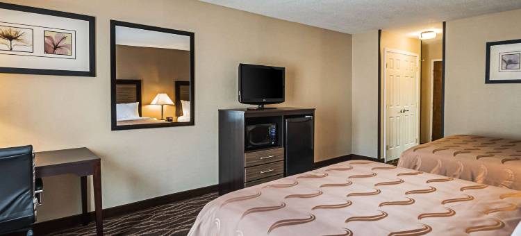 弗罗斯特堡坎伯兰凯艺套房酒店(Quality Inn & Suites Frostburg-Cumberland)图片