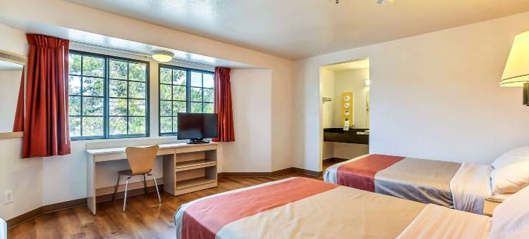 皮诺尔6号汽车旅馆(Motel 6 Pinole, CA)图片