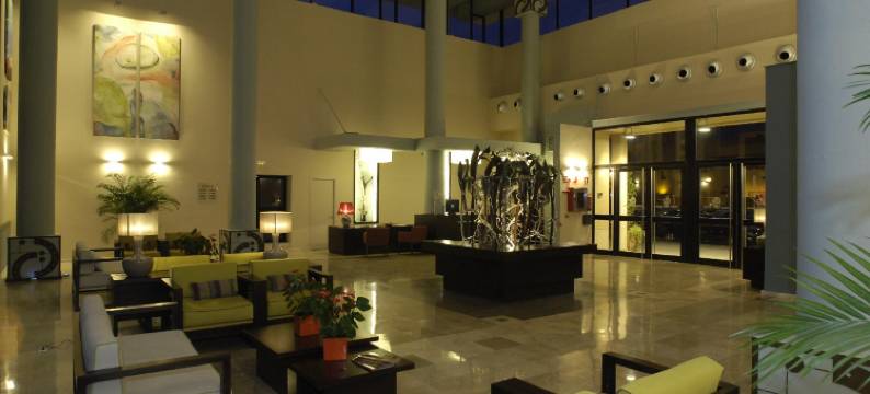 利奥蓬塔翁布里亚华丽公寓式酒店(Leo Punta Umbría)图片