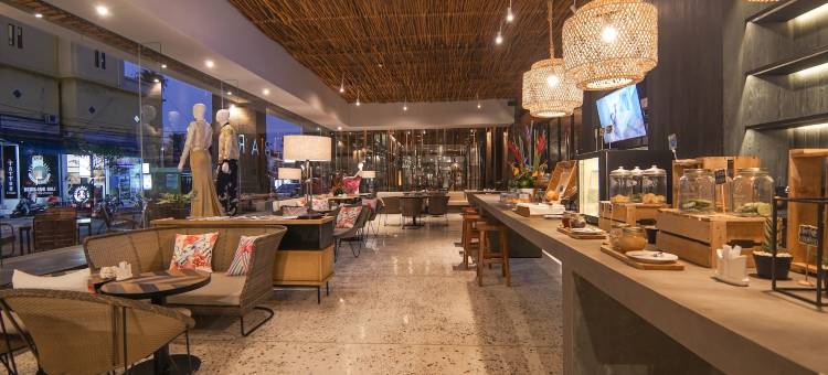 塞米亚克巴厘岛TS套房酒店(TS Suites Seminyak Bali)图片