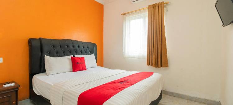 红多兹酒店-近巴东特兰斯马特(RedDoorz Syariah Near Transmart Padang)图片