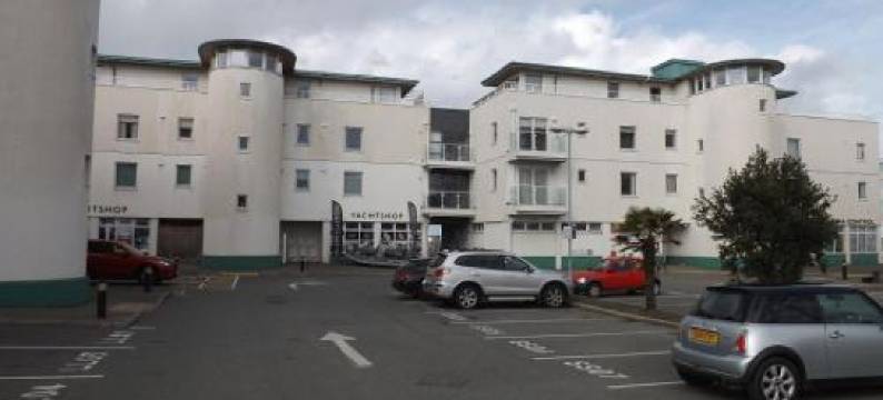 Ynys Lawd, Holyhead Marina图片