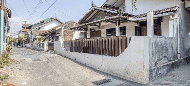 红门酒店@柏利安民宿玛琅波罗日惹(RedDoorz at Berlian Homestay Malioboro Yogyakarta)图片