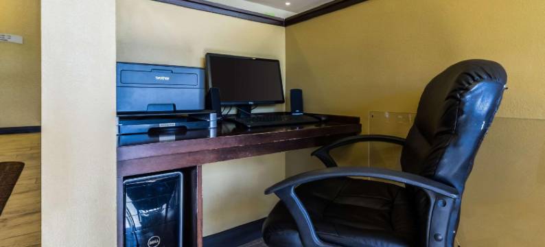 哥伦比亚购物中心戴斯酒店(Days Inn by Wyndham Grand Forks Columbia Mall)图片