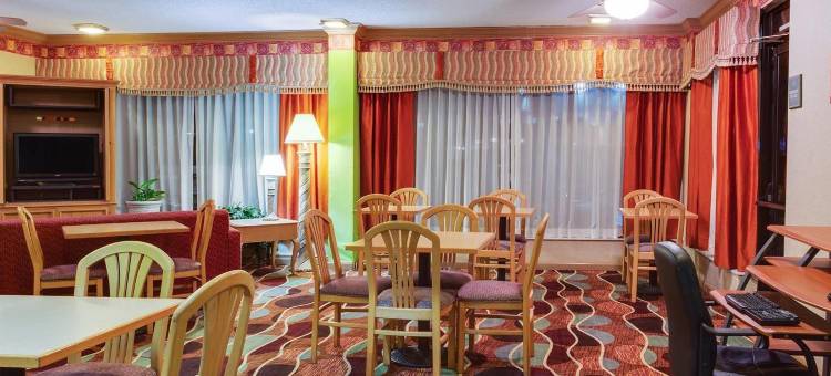 萨拉索塔湾温德姆戴斯酒店(Days Inn by Wyndham Sarasota Bay)图片