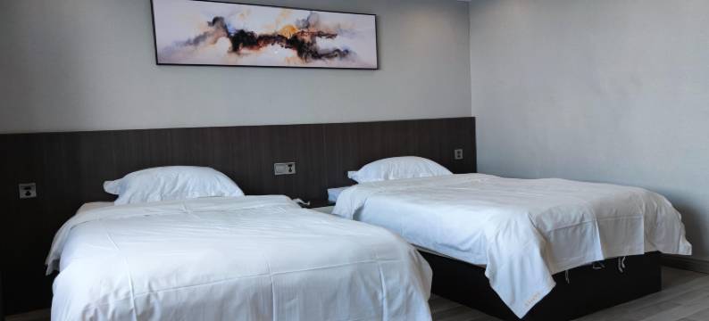 天鸿大酒店(浠水火车站店)图片