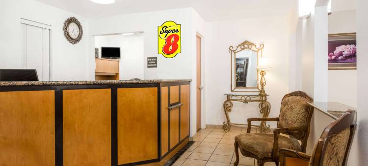 速8酒店-温德姆克洛弗代尔葡萄酒乡(Super 8 by Wyndham Cloverdale Wine Country)图片