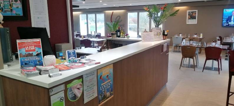 康铂巴约酒店(Campanile Bayeux)图片