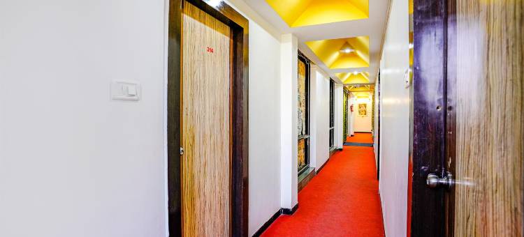 Fabexpress Sai Chatra酒店(FabHotel Sai Chatra)图片