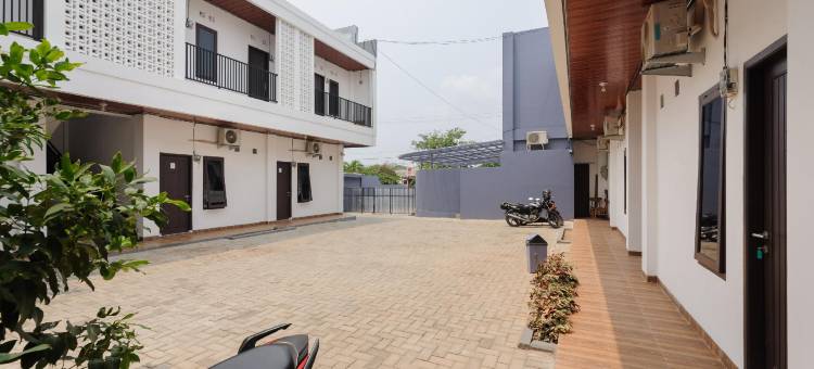 RedDoorz Plus Syariah Near Mall Boemi Kedaton Lampung图片