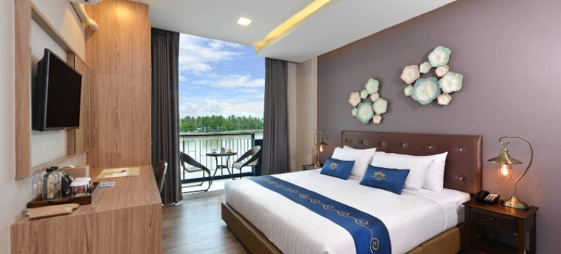 安葩洼河畔酒店(Amphawa Riverfront Hotel)图片