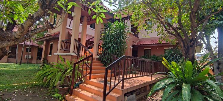 程逸阿里纳度假村和酒店(Areena Resort and Hotel Uttaradit)图片