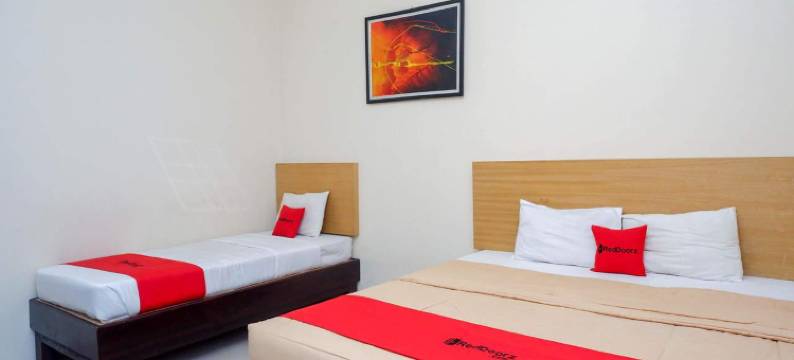 红色伙伴伊斯兰纳米拉酒店(RedDoorz Syariah at Namira Hotel)图片