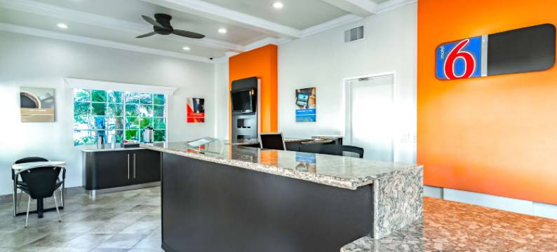 阿纳海姆6号汽车旅馆(Motel 6 Anaheim, CA)图片