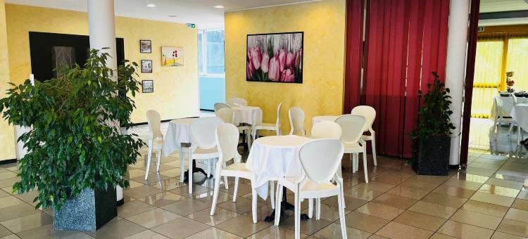 翠薇洛艺术酒店(Art & Hotel Treviolo)图片