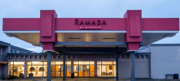 雷霆湾艾尔兰德温德姆华美达酒店(Ramada by Wyndham Thunder Bay Airlane Hotel)图片