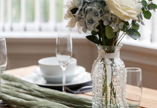 1.5 miles from City Centre, 85inch TV with Parking Hotel Overview