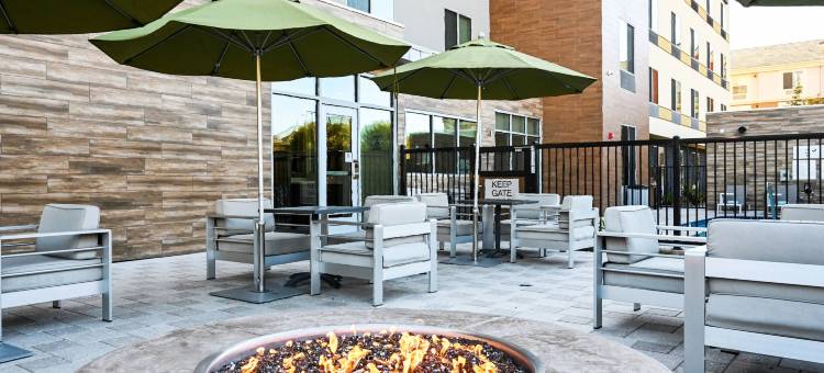 安大略库卡蒙格牧场万枫酒店及套房(Fairfield Inn & Suites Ontario Rancho Cucamonga)图片
