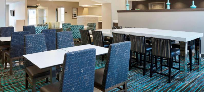 底特律皮蒂亚克奥本山Residence Inn 酒店(Residence Inn Detroit Pontiac/Auburn Hills)图片