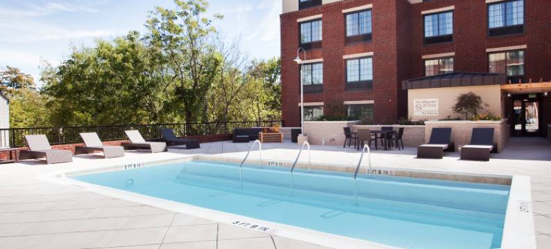 教堂山/卡尔伯罗欢朋酒店及套房(Hampton Inn & Suites Chapel Hill-Carrboro/Downtown)图片