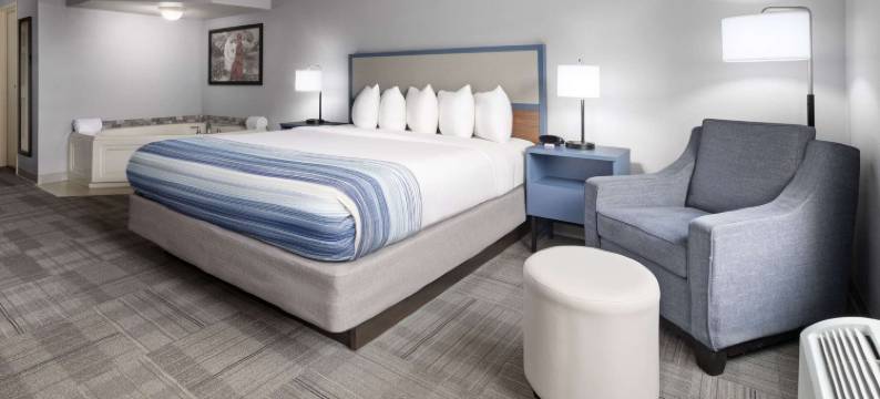 艾恩芒廷美吟温德姆酒店(AmericInn by Wyndham Iron Mountain)图片