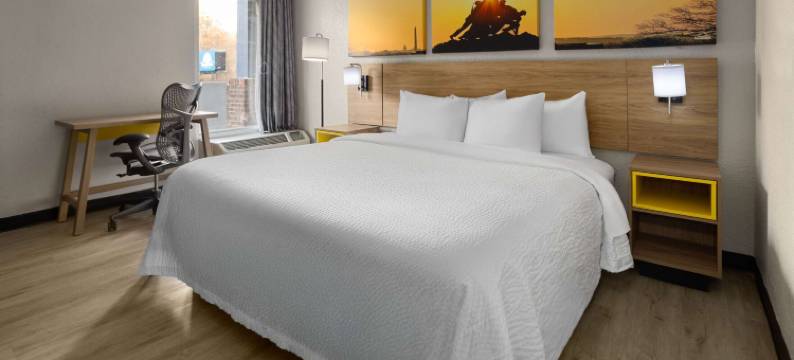 温德姆戴斯酒店亨斯维尔福特斯图尔特附近酒店(Days Inn by Wyndham Hinesville Near Fort Stewart)图片