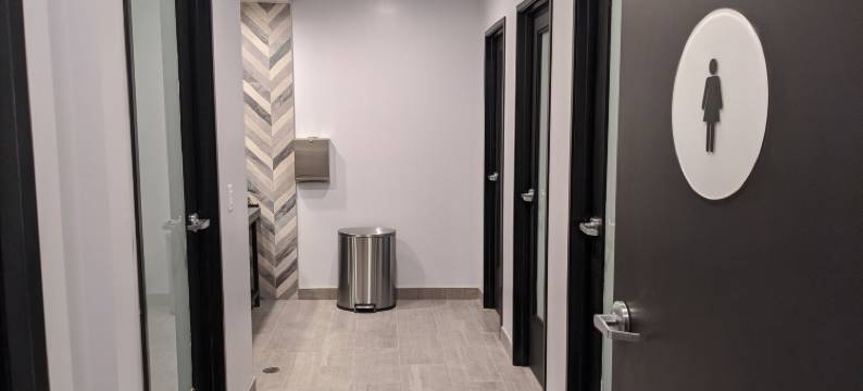 优雅仕客栈(Stay Classy)图片