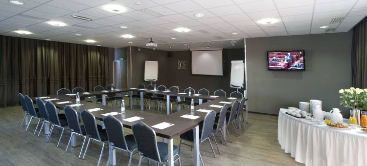 B&B 酒店贝骚内布吕瓦拉布伊西埃尔(B&B HOTEL Béthune Bruay-la-Buissière)图片