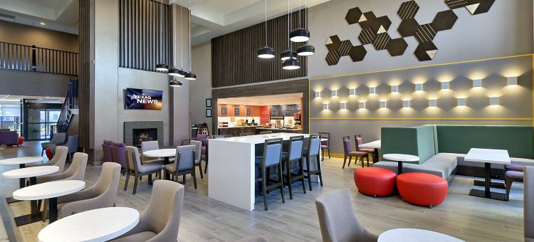 希尔顿欢朋套房酒店-休斯顿-赛普里斯站(Hampton Inn & Suites Houston-Cypress Station)图片