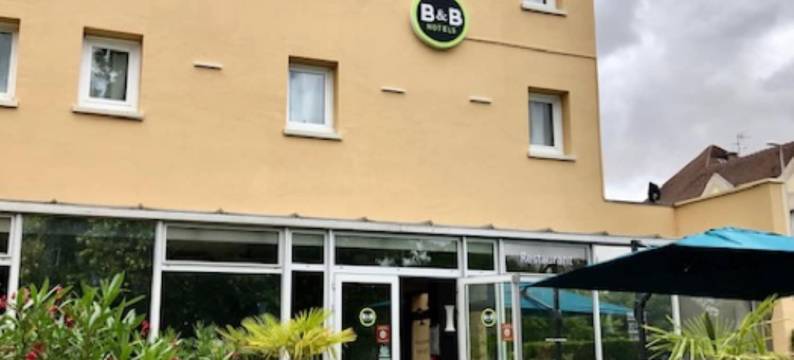 B&B HOTEL 沙特尔中心大教堂(B&B Hotel Chartres Centre Cathédrale 3 étoiles)图片