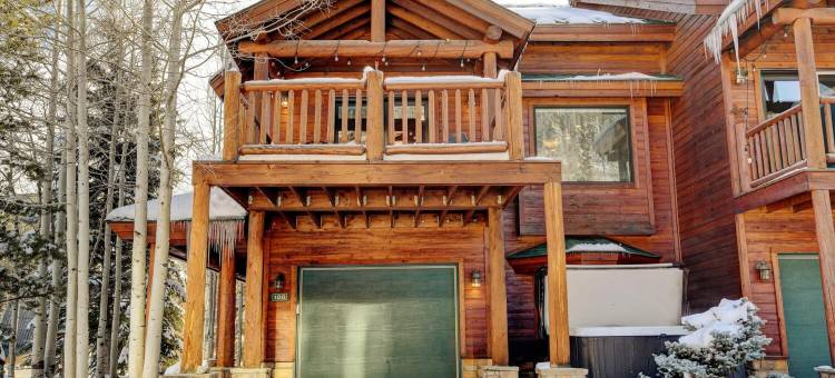Breathtaking Mountain Views and Private Hot Tub - Luxurious Chalet Retreat图片
