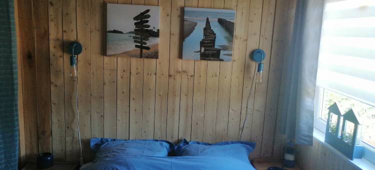 圣莱热树林旁的漂亮小木屋(Nice Chalet by the Woods in Saint-Léger)图片