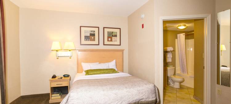 Candlewood Suites FT迈尔斯堡我- 75(Candlewood Suites FT MYERS I-75 by IHG)图片