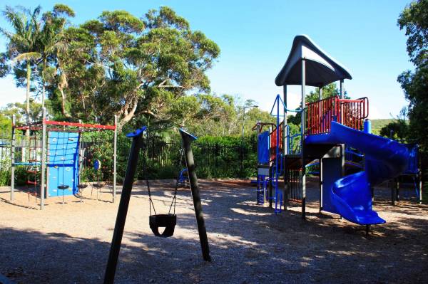 Fingal Bay Holiday Park Hotel Overview