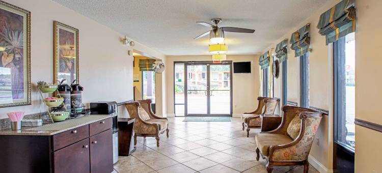 利夫奥克 I-10 283 号出口凯艺套房酒店(Quality Inn & Suites Live Oak I-10 Exit 283)图片