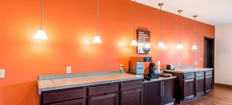 德克萨斯乔丹顿 6 号汽车旅馆(Motel 6 Jourdanton, TX)图片