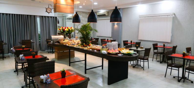 拉里森经济酒店(Larison Economy)图片