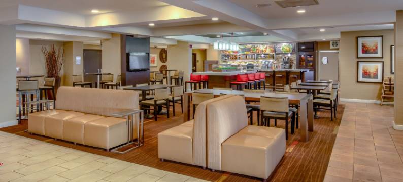 海湾畔工艺农场万怡酒店(Courtyard Gulf Shores Craft Farms)图片