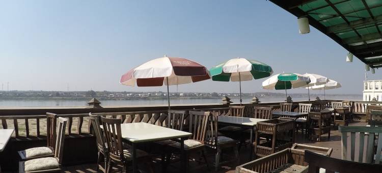 森塔湾滨江大酒店(Sengtawan Riverside Hotel)图片
