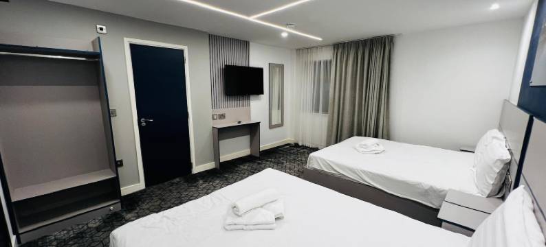 依尔福德大酒店(Ilford Grand Hotel)图片