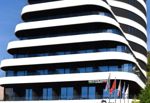 Yacht HotelHotel Overview