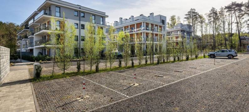 舒适公寓，泳池，靠近海滩(Apartment in Pobierowo Near Baltic Sea)图片