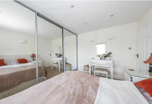 BeaconsfieldHotel Overview