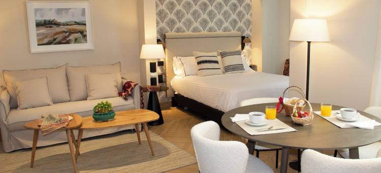 里贝拉门套房(Puerta de la Ribera Suites)图片