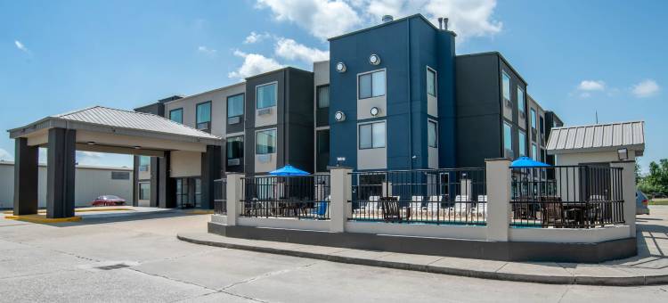 巴吞鲁日东品质套房酒店-德纳姆斯普林斯(Quality Suites Baton Rouge East - Denham Springs)图片