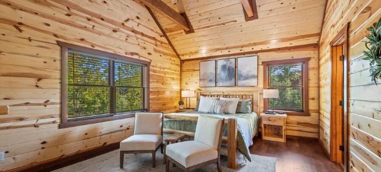 Sleeps ~22, Heated Indoor Pool, Hot Tub, Game Room, Outdoor Fireplace, Big Deck图片